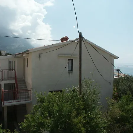 300d Apartman *